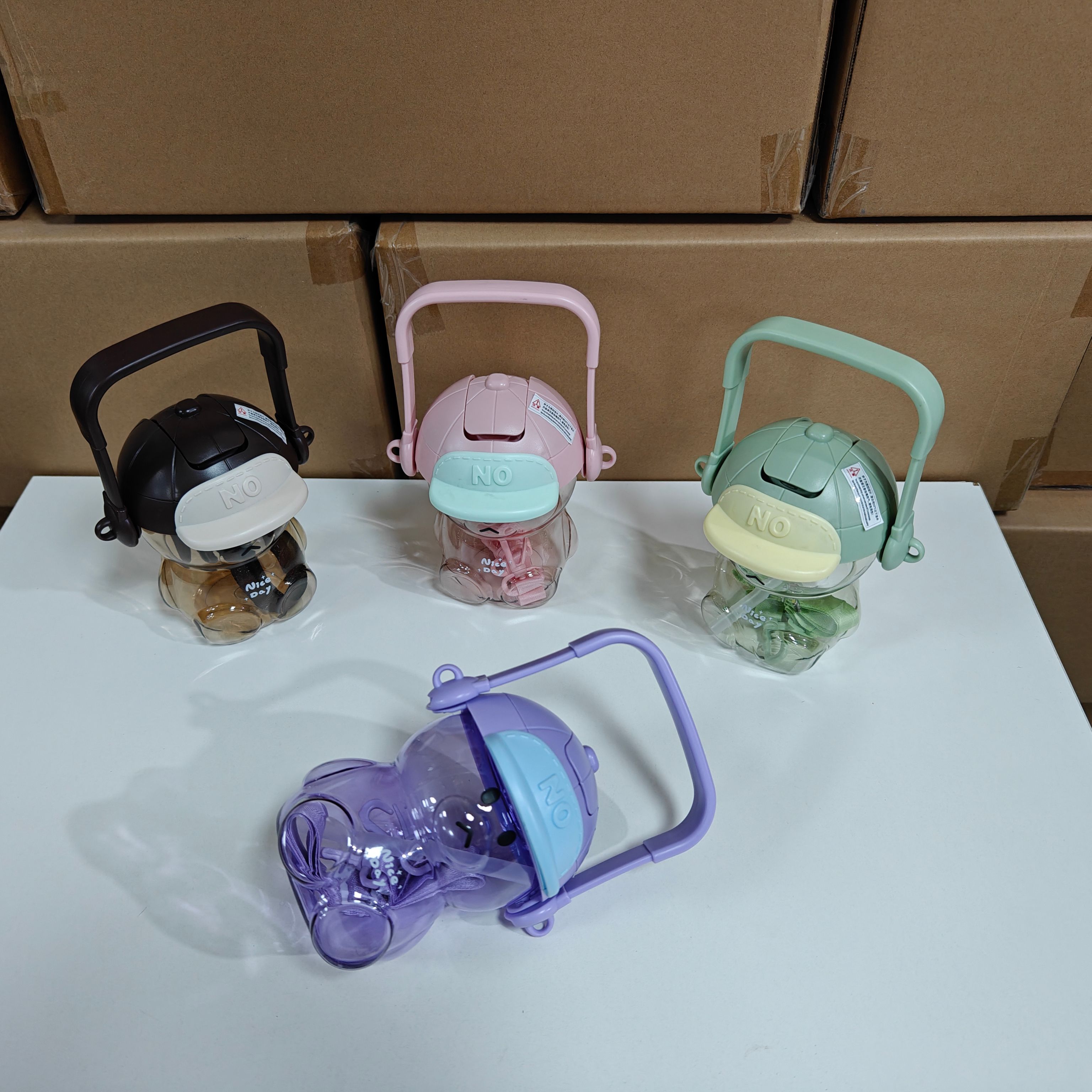 小熊夏季高颜值大容量防摔大肚杯吸管儿童水壶