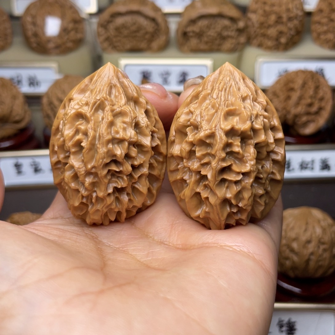 文玩核桃把件招财鼠34左右