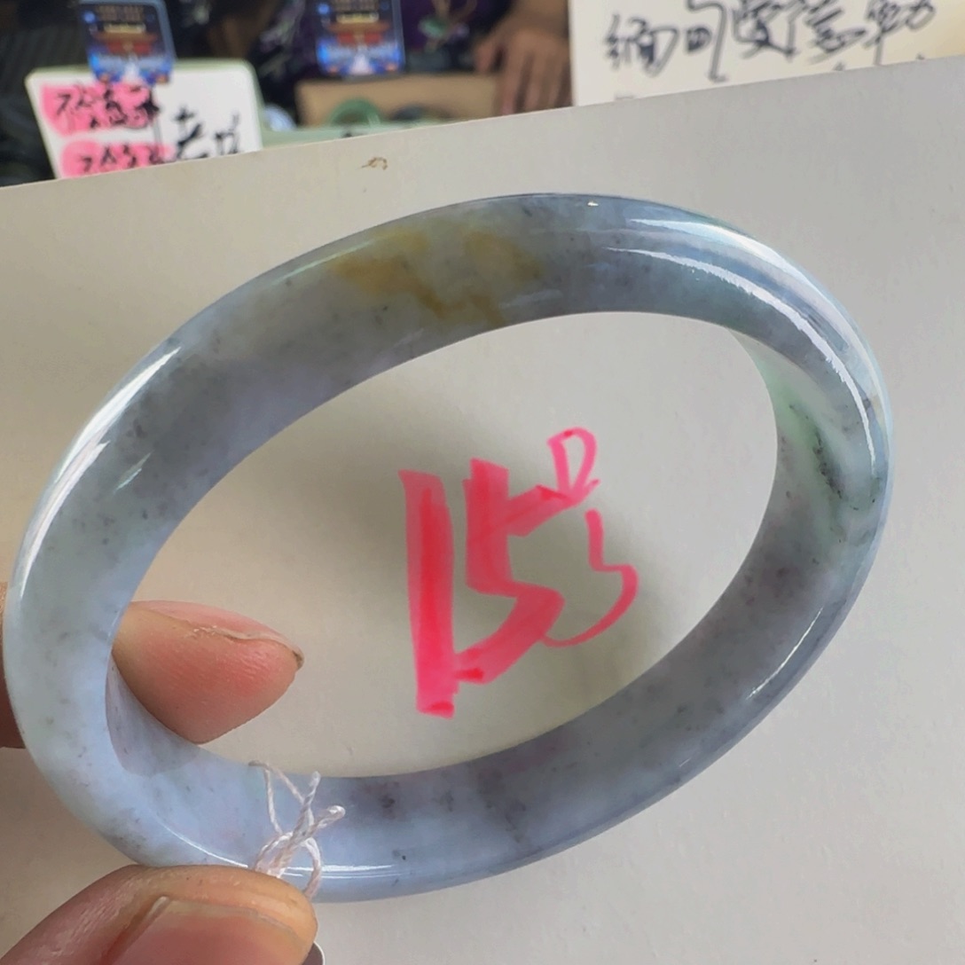 翡翠手镯未镶嵌老坑5152可以