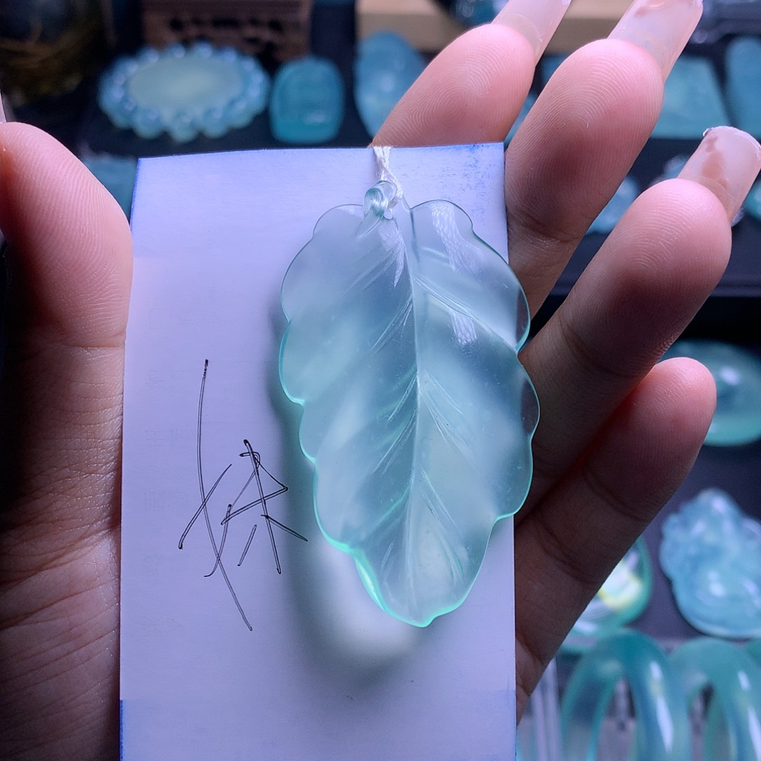 蛇纹石玉吊坠未镶嵌暴*