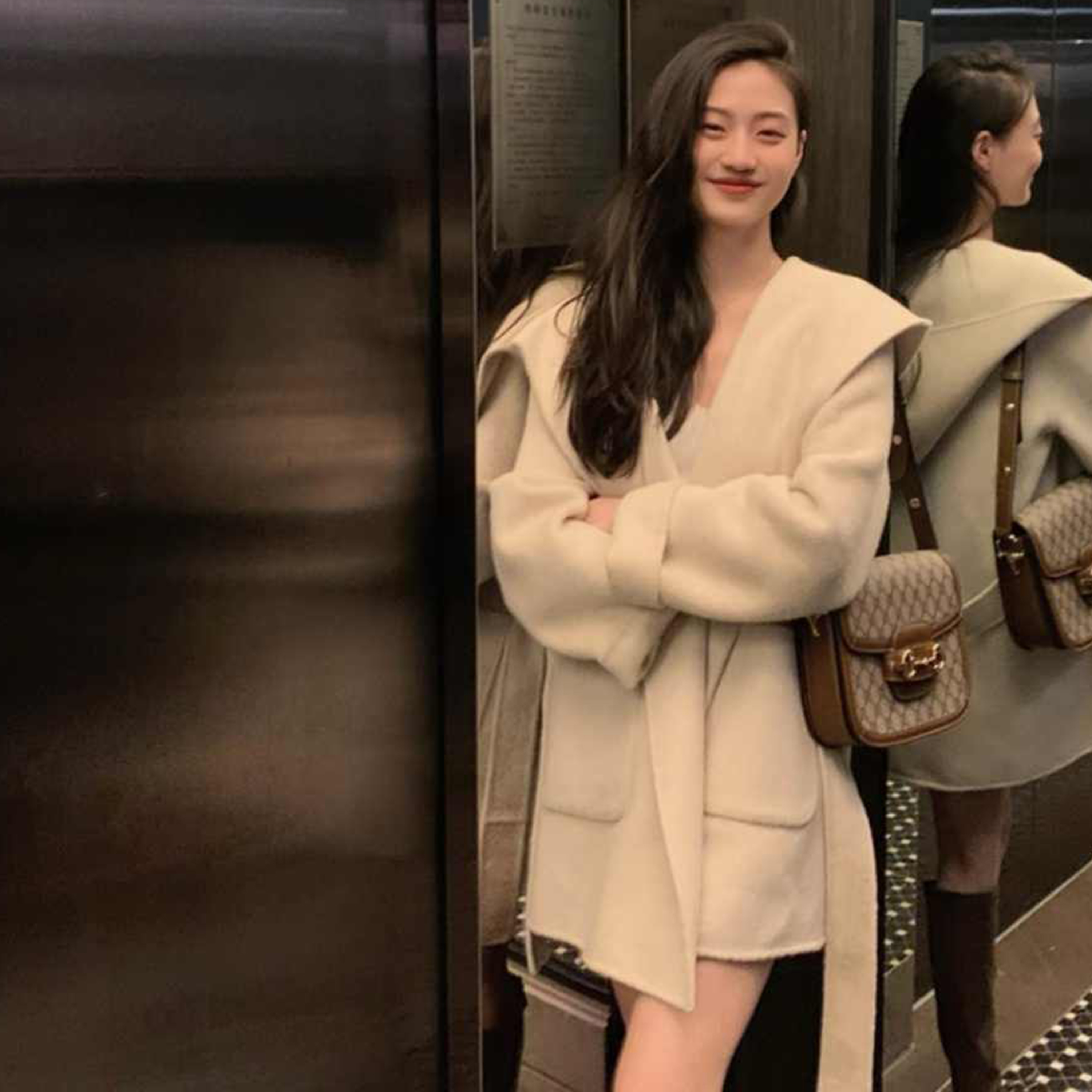 秋冬新款宽松大口袋毛呢外套短款小个子连帽双面羊毛大衣女24年新