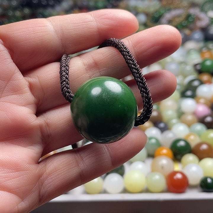 未镶嵌和田玉车挂