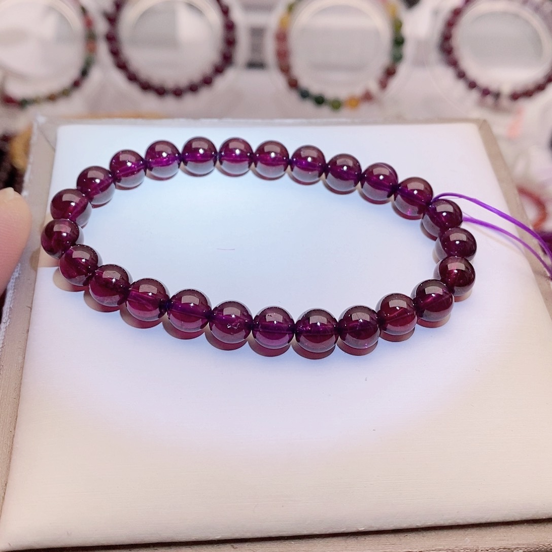 【闪购商品】石榴石（紫牙乌）手链未镶嵌7.0。 巴西子