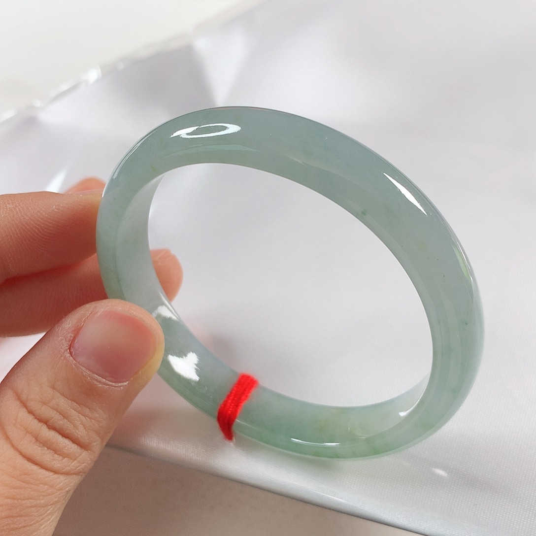 翡翠手镯未镶嵌 贵妃①⑥⑧