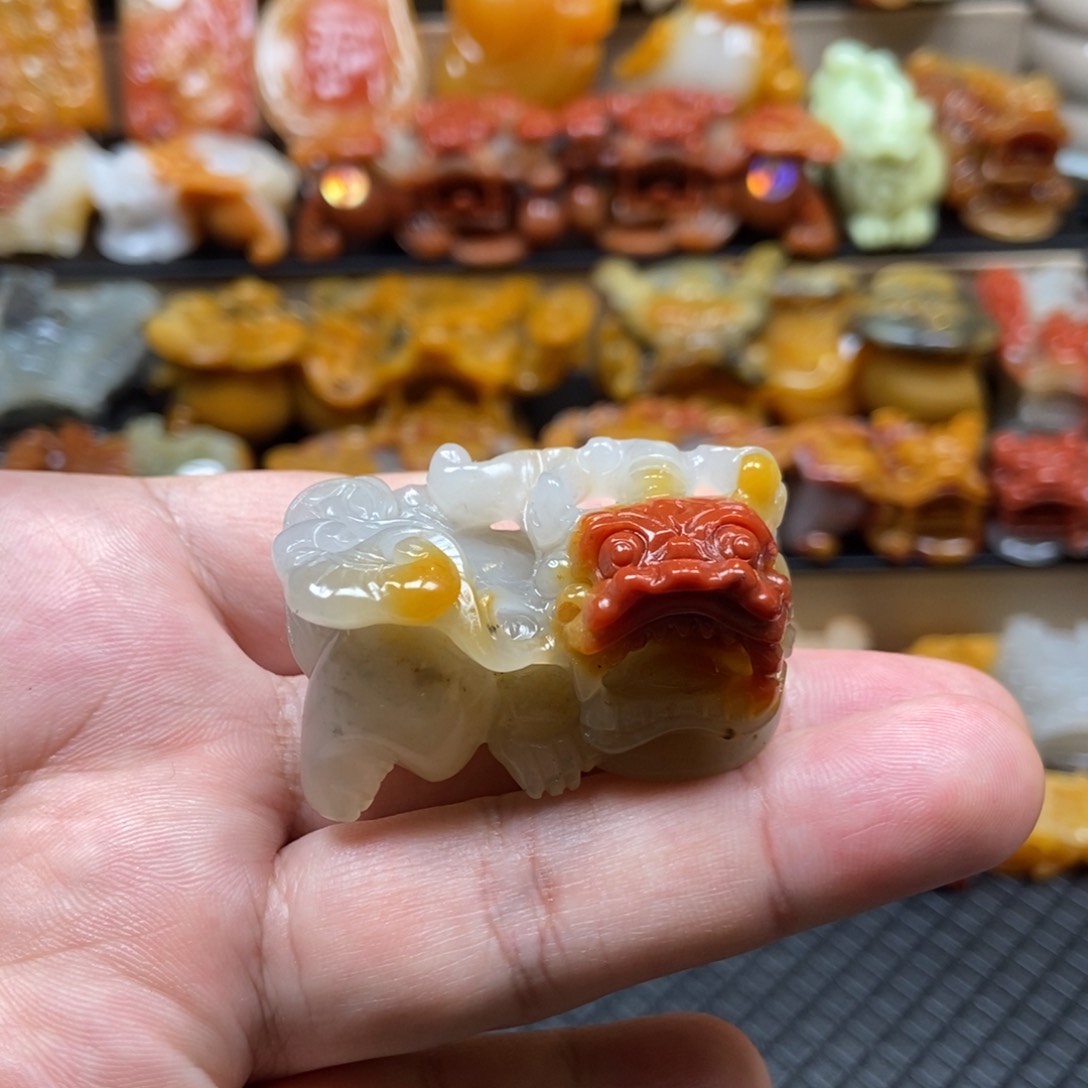 石英质玉（黄龙玉）挂件未镶嵌