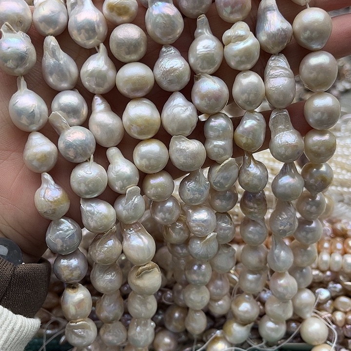 未镶嵌玛瑙/玉髓珠宝半成品一条12mm左右圆皱巴