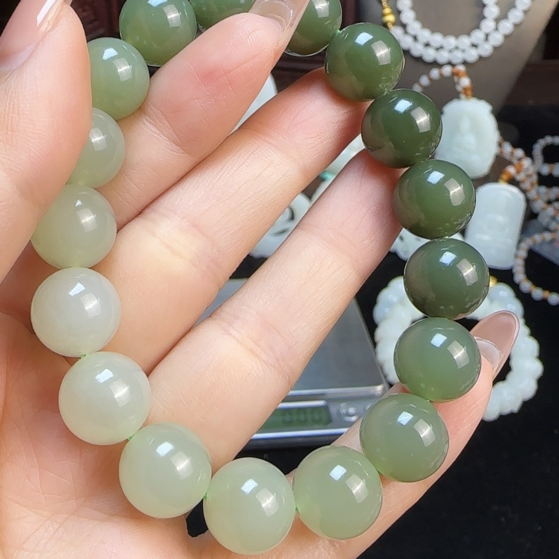 和田玉未镶嵌颈饰定制发货