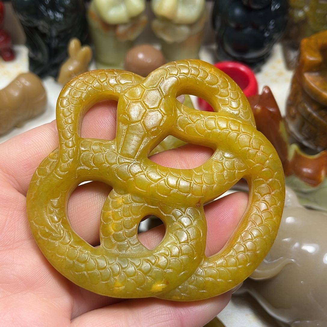 白玉菩提吊坠白玉菩提吊坠