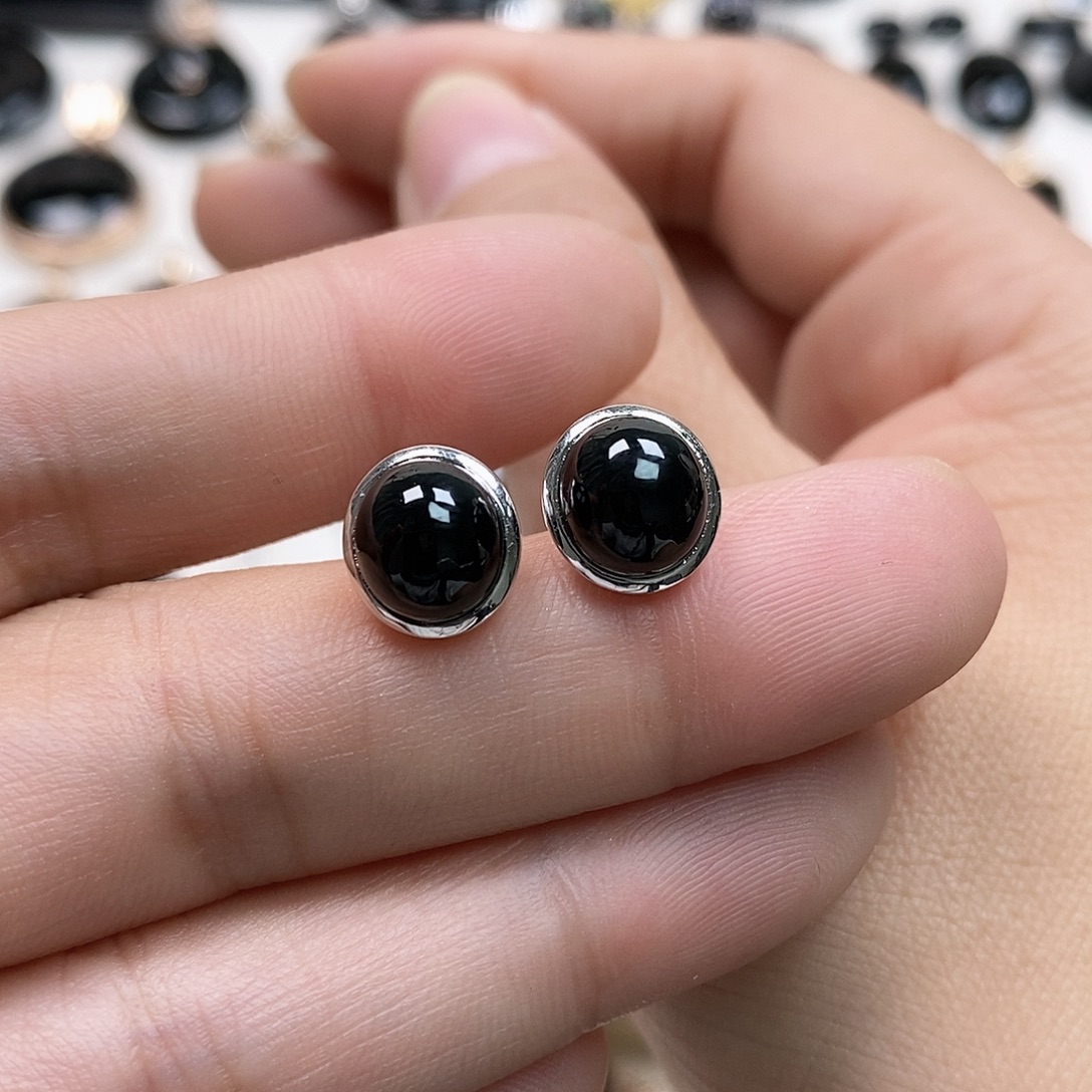 翡翠18K金镶嵌耳饰