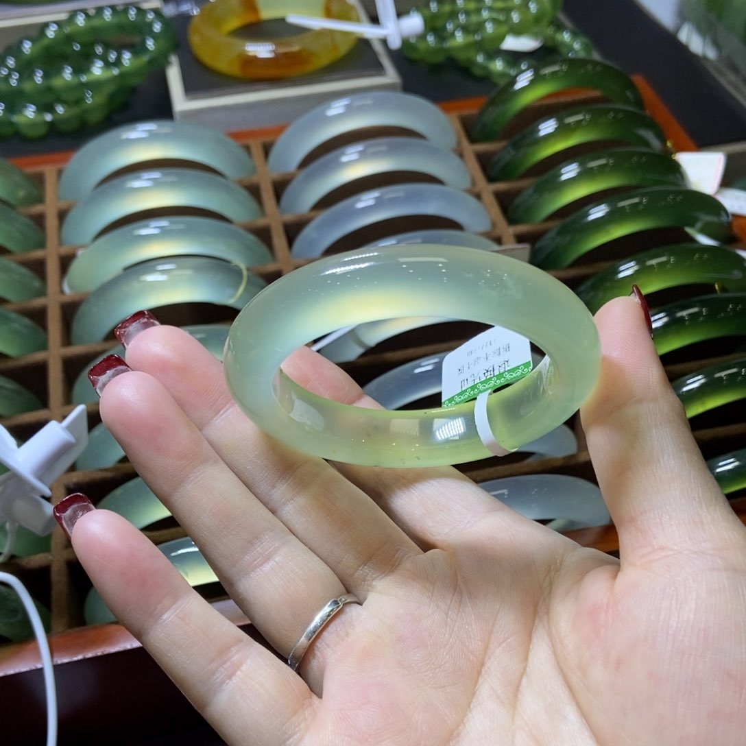 蛇纹石玉手镯53未镶嵌