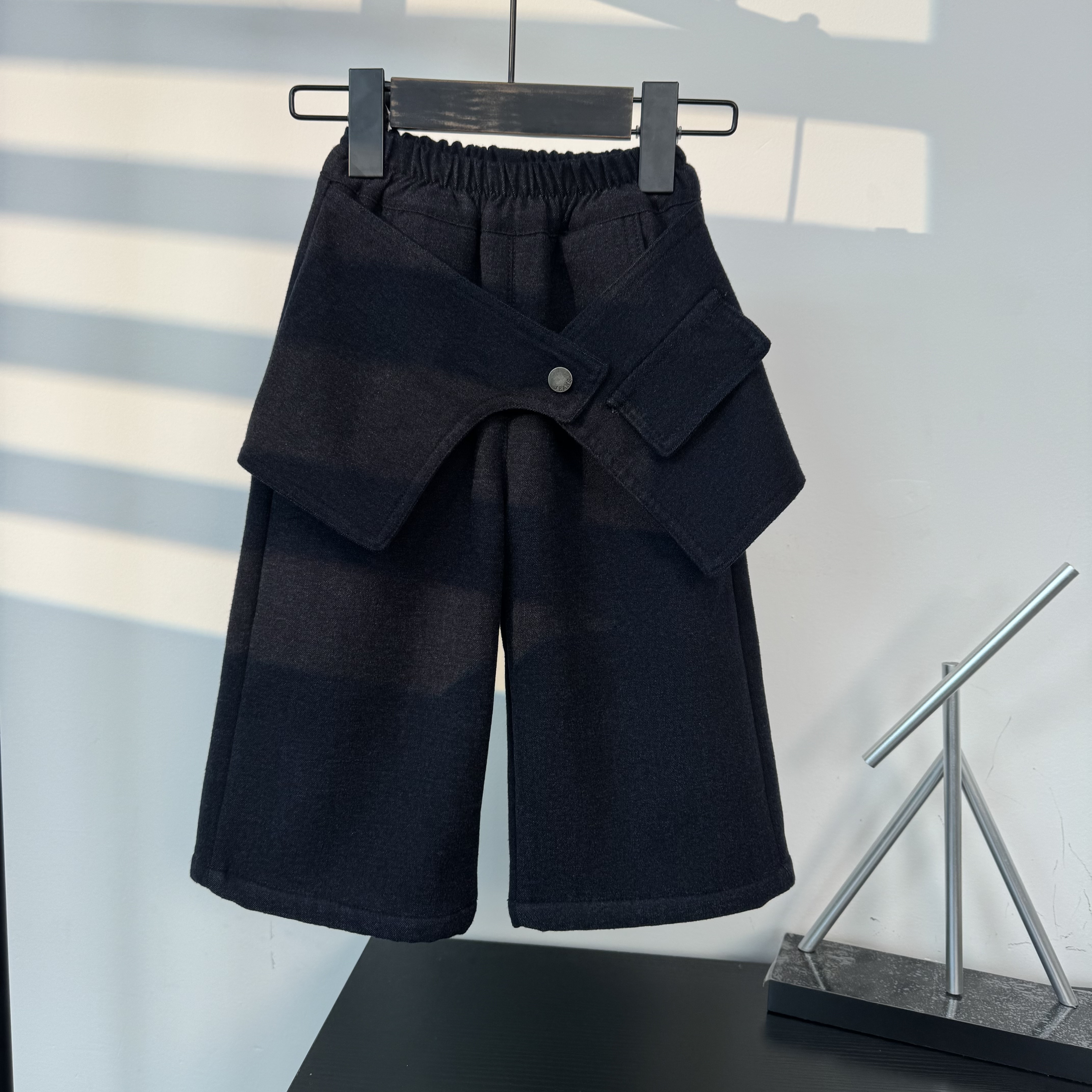 女童加绒裤子2025新款儿童秋冬屁帘加厚休闲裤女童冬一体绒阔腿裤