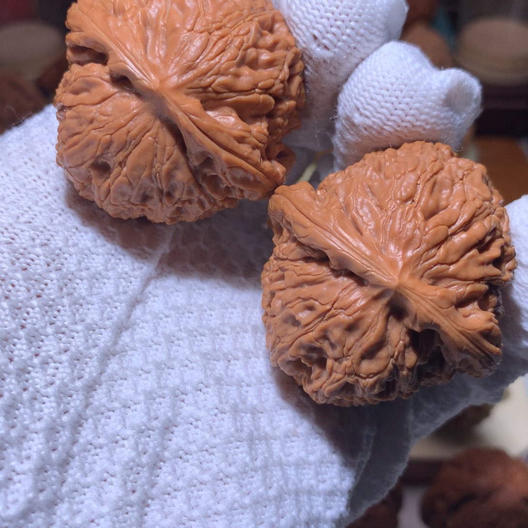 文玩核桃把件精品水龙纹