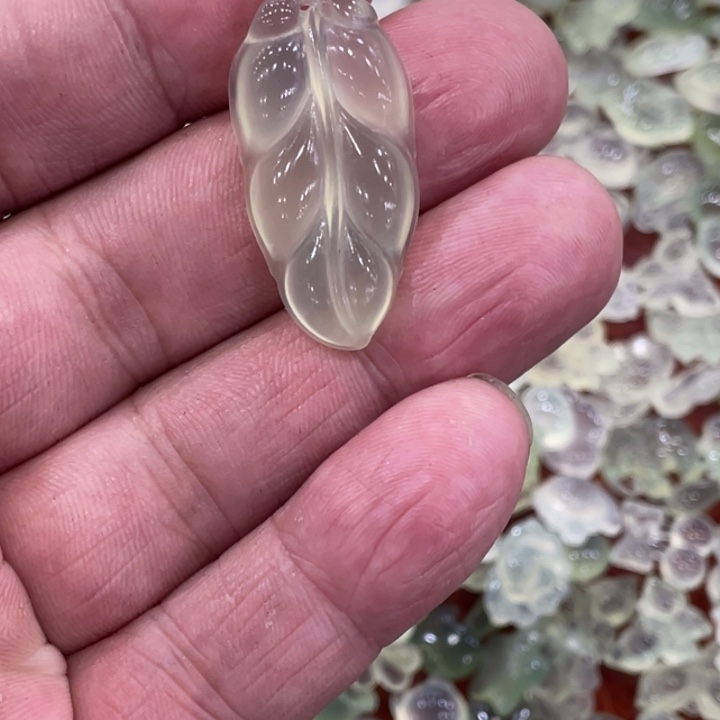 蛇纹石玉合金颈饰