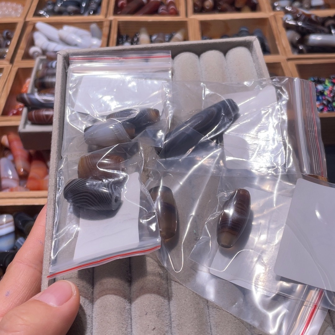 玛瑙/玉髓未镶嵌珠宝半成品