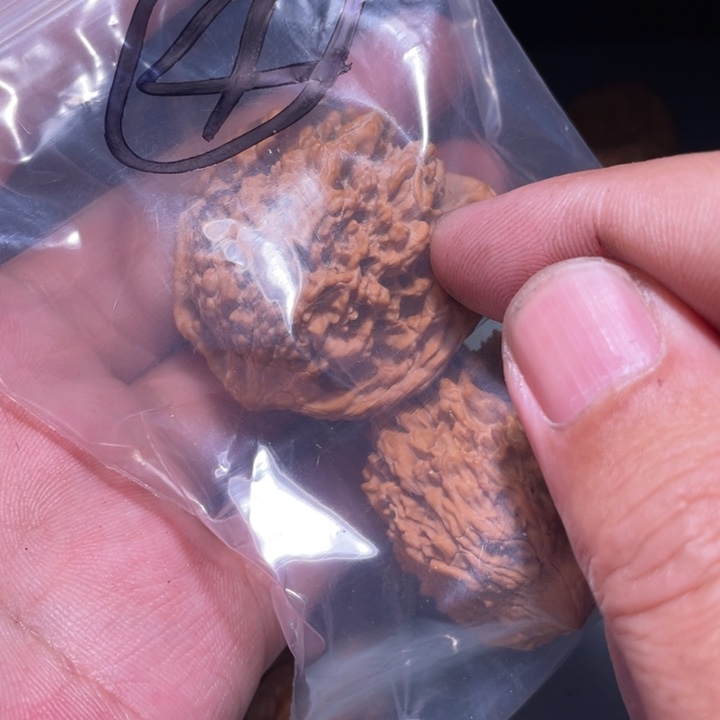 文玩核桃吊坠4呃呃呃