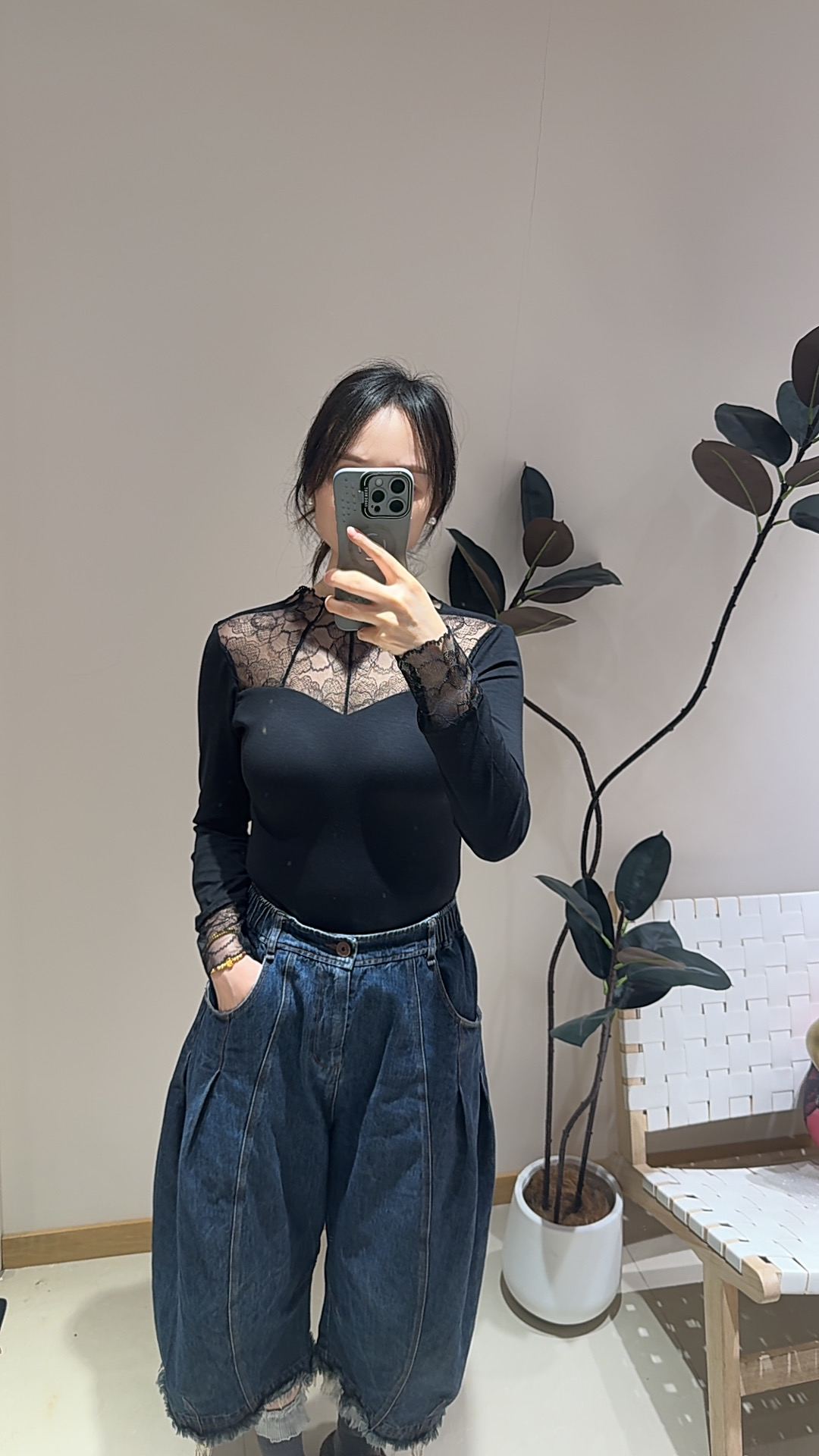 【夏娃万达店诚选】东方茜维诗秋冬蕾丝质感高级女装绝配打底衫