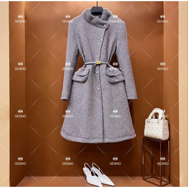 【悠悠】秋冬气质小香风时尚设计师中长款外套 QD-2025606