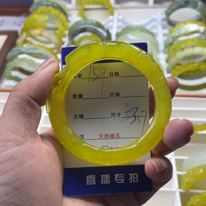蛇纹石玉未镶嵌戒指