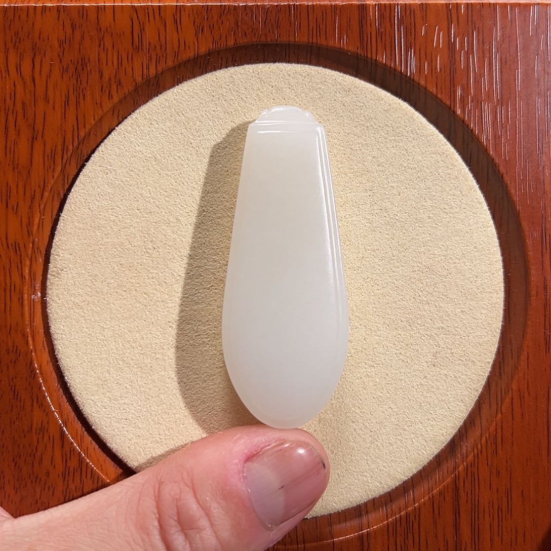 和田玉颈饰未镶嵌心*张