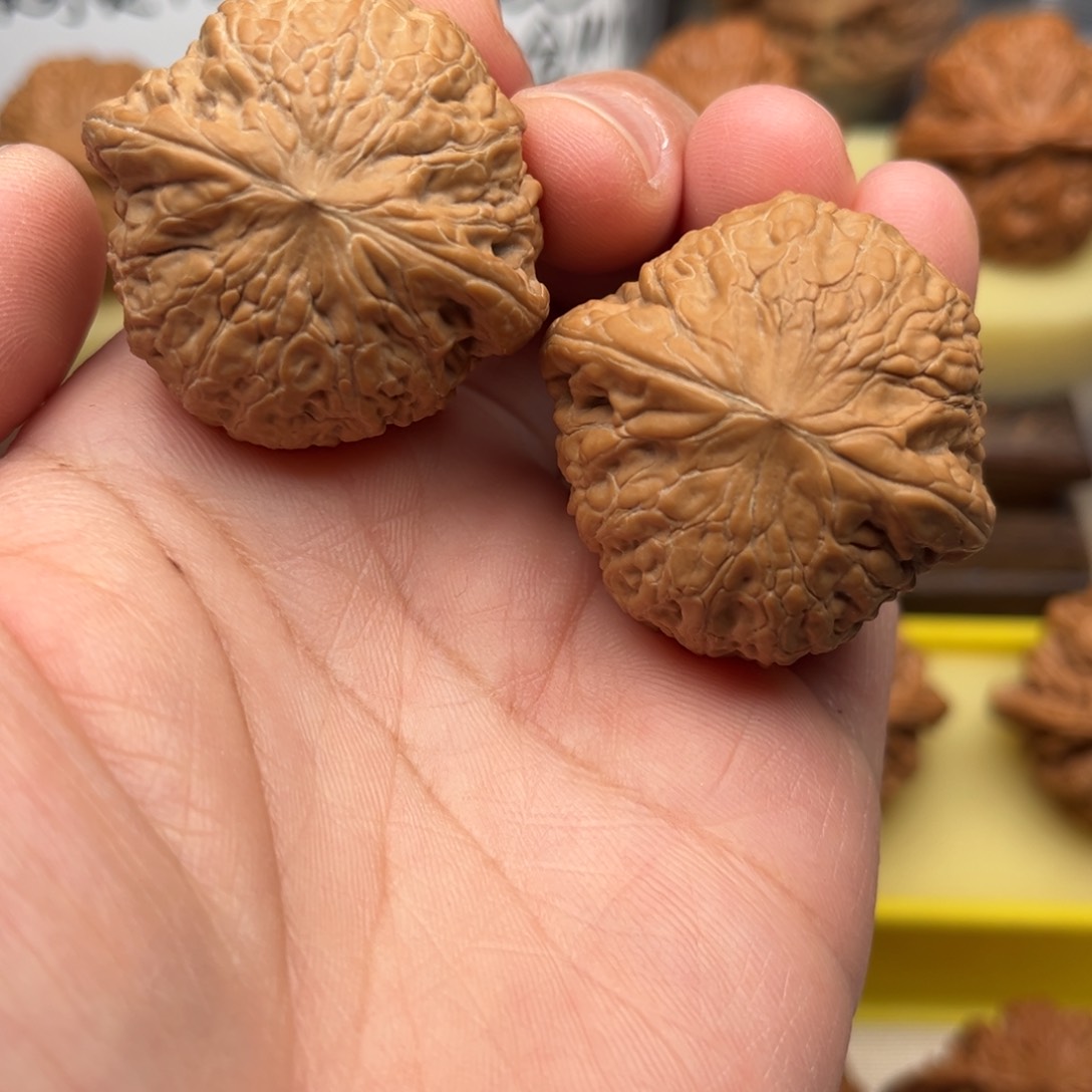 【闪购商品】文玩核桃手把件37铁锤