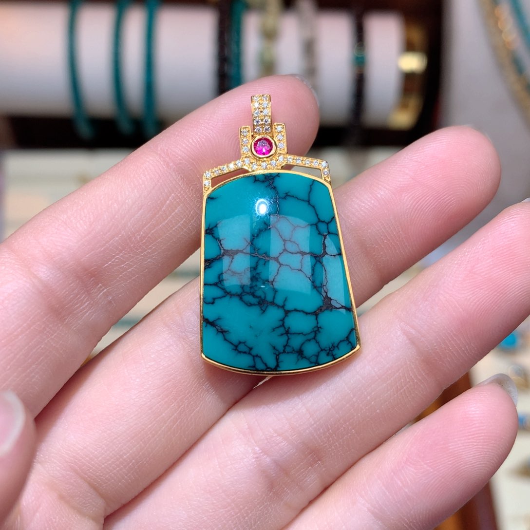 绿松石珠宝奇石18K金镶嵌