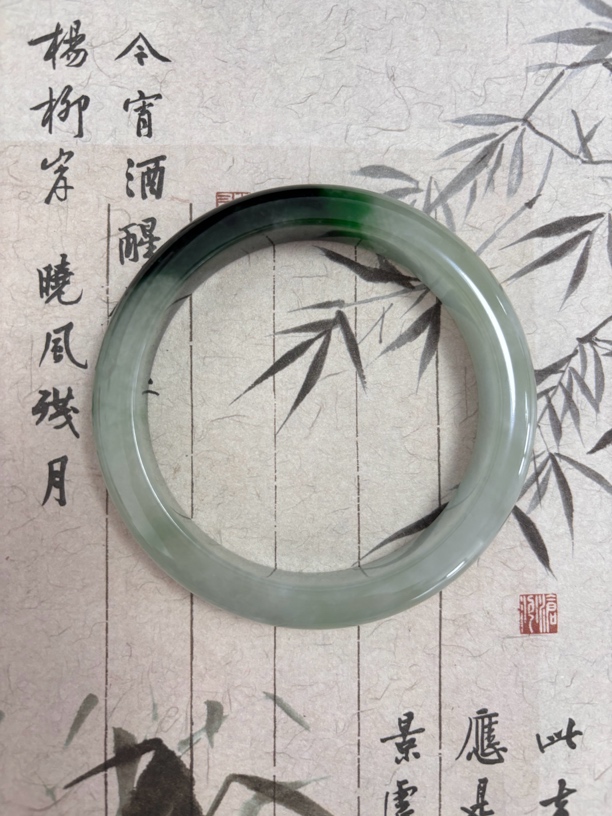 X512-五八加乌鸡飘花缅甸翡翠手镯