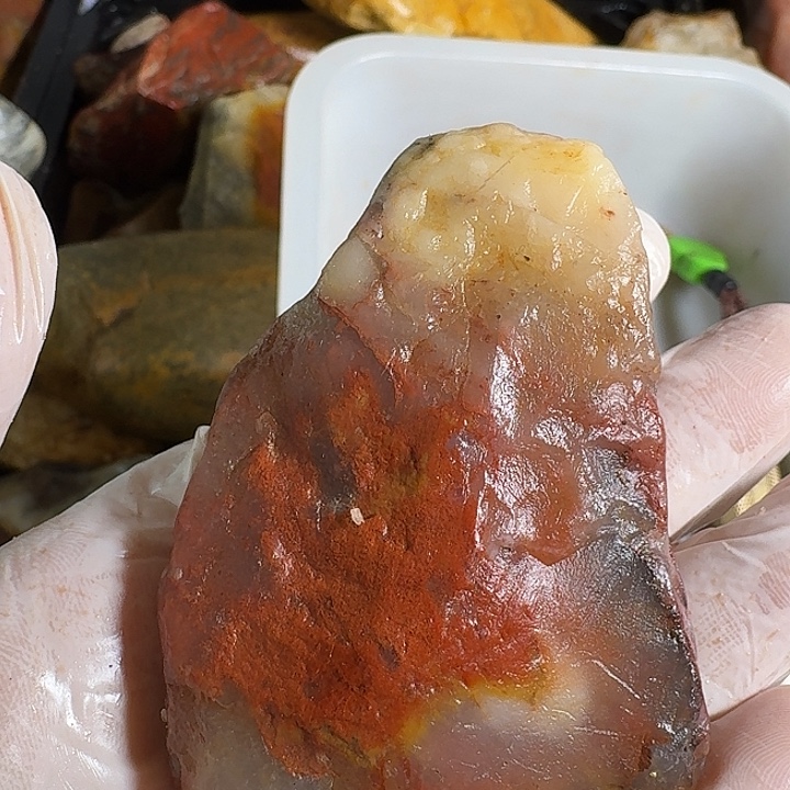 禧***盧寿山石寿山石的颜色