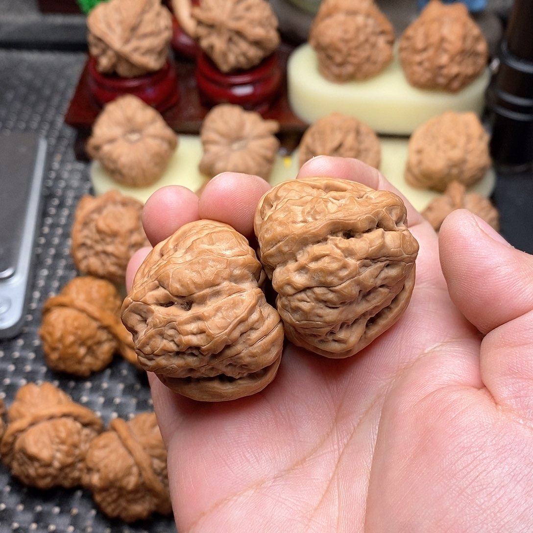 文玩核桃把件锅**粥蛤蟆头