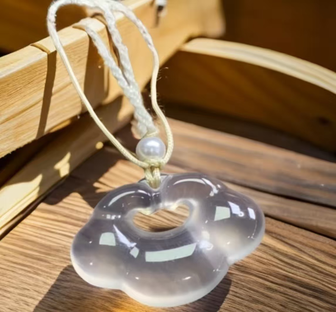 《集团宠粉》纯天然玉石吊坠祥云锁“LX”