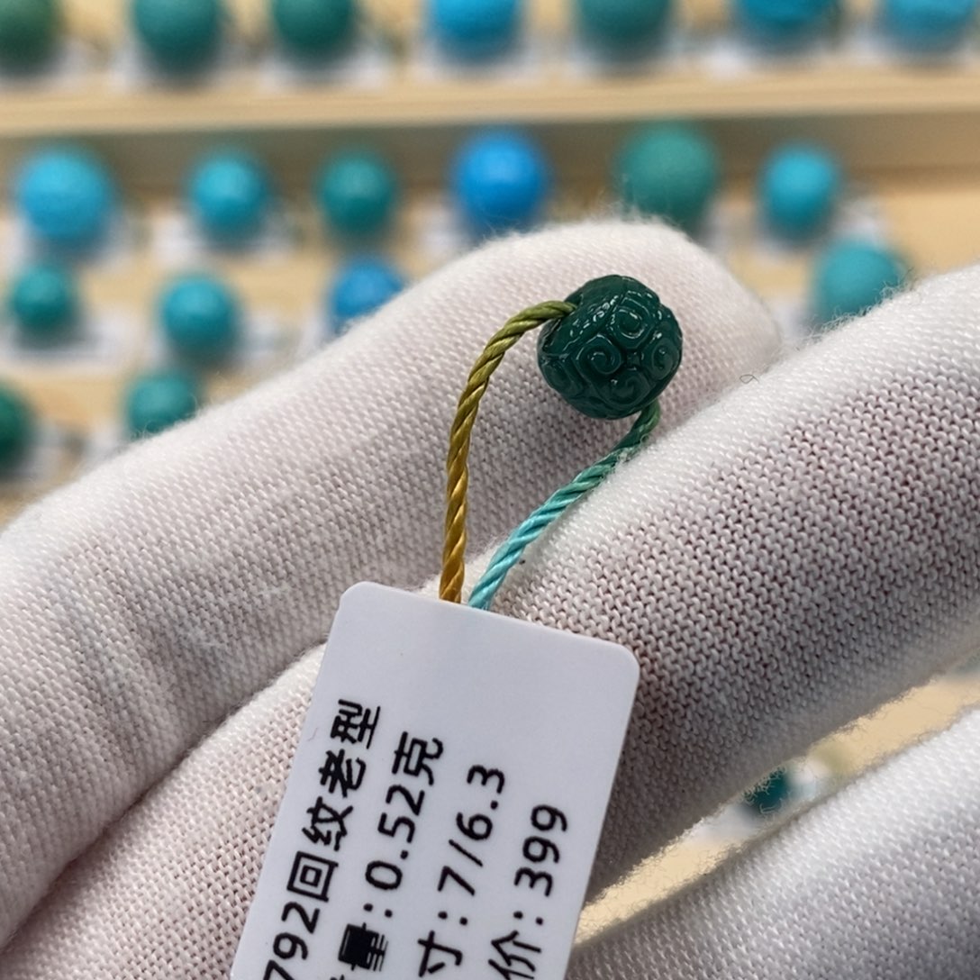 绿松石未镶嵌精品高瓷绿松石哦