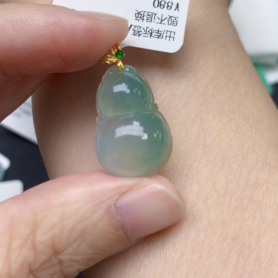 颈饰18K金镶嵌翡翠天然缅甸Ａ货翡翠