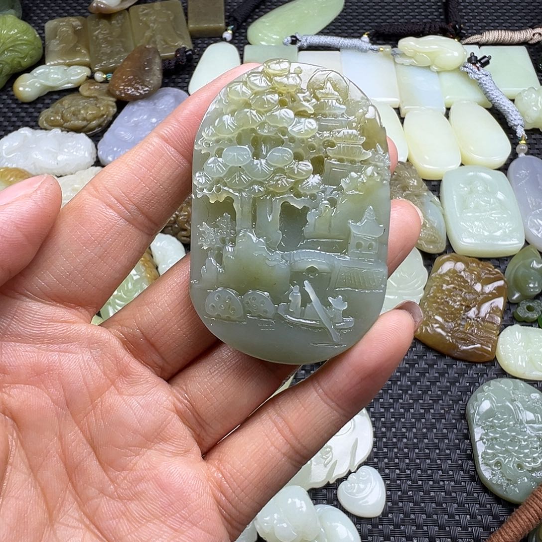 和田玉未镶嵌颈饰卡58.6