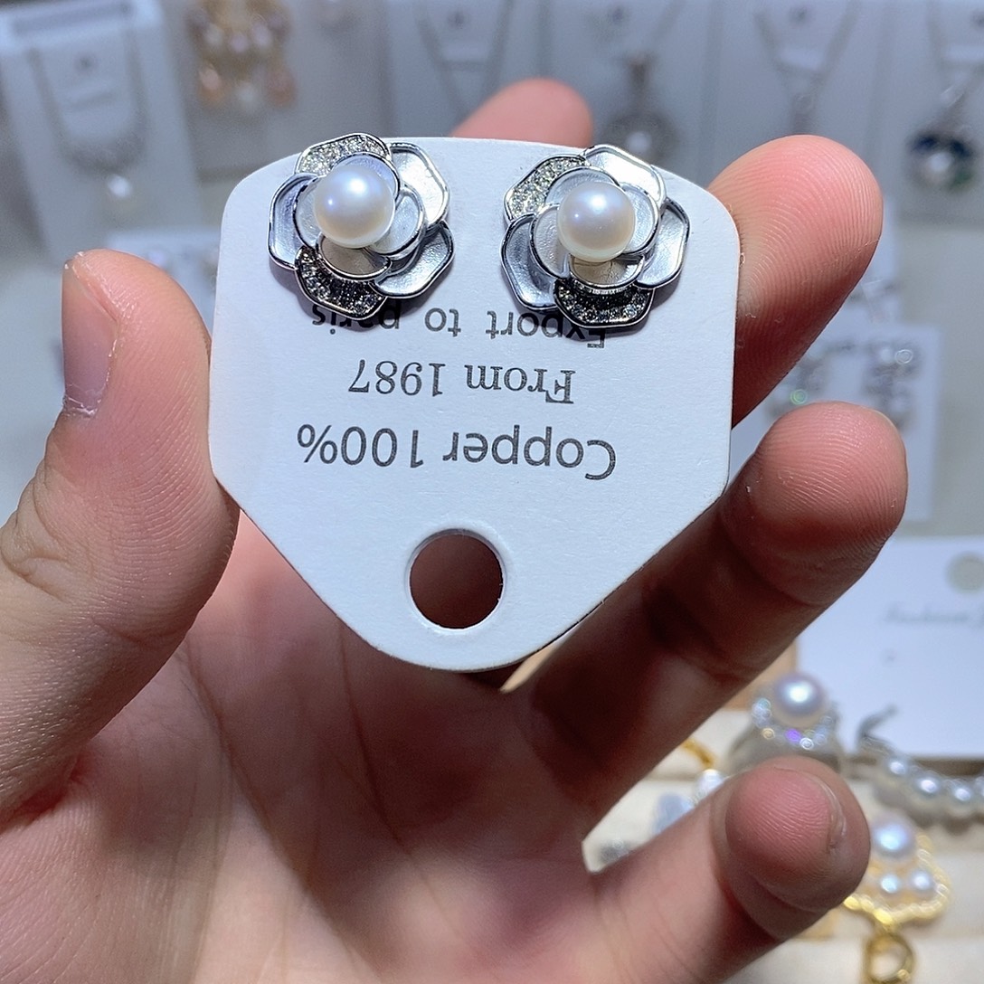 银S925镶嵌耳饰淡水珍珠