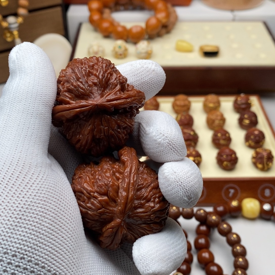 吊坠猴头核桃白狮子