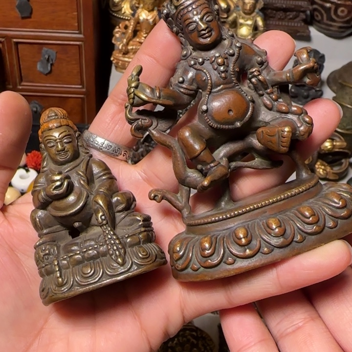 核桃手串/手链何****鑫牌………………