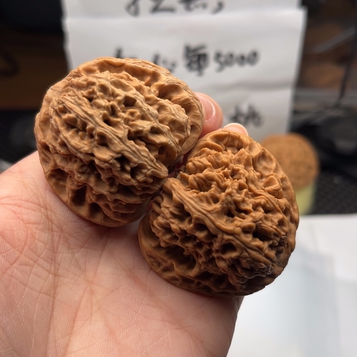 吊坠文玩核桃南疆43色差