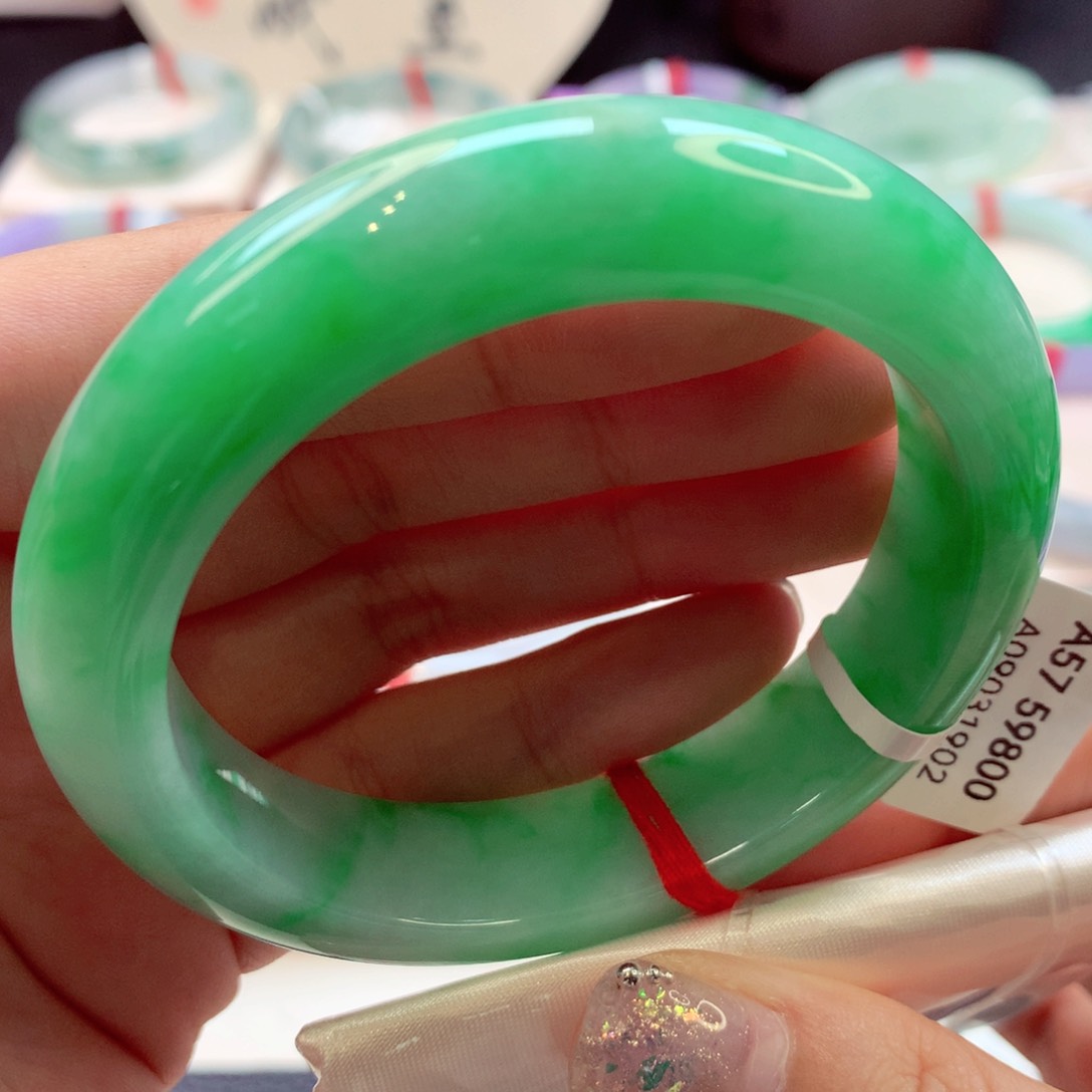 翡翠手镯未镶嵌91号正圈77