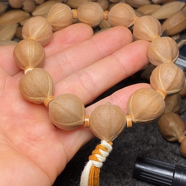 手串橄榄核1.8正圆27号