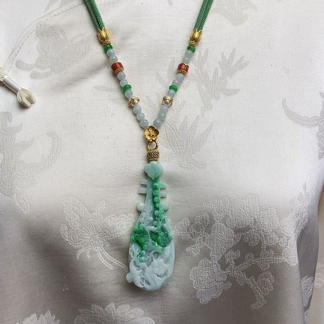 翡翠颈饰未镶嵌天然