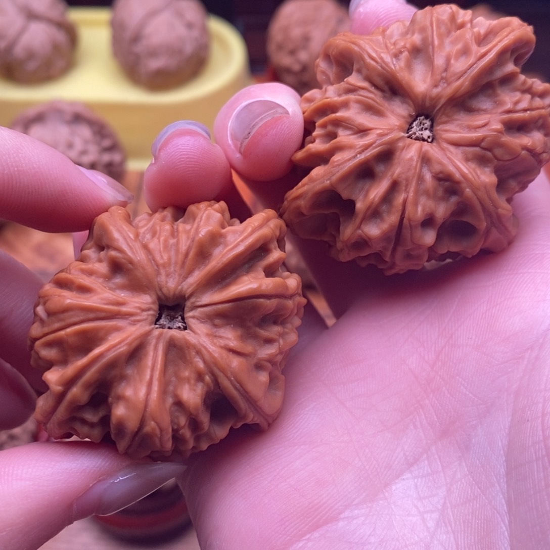 文玩核桃把件车**～四棱