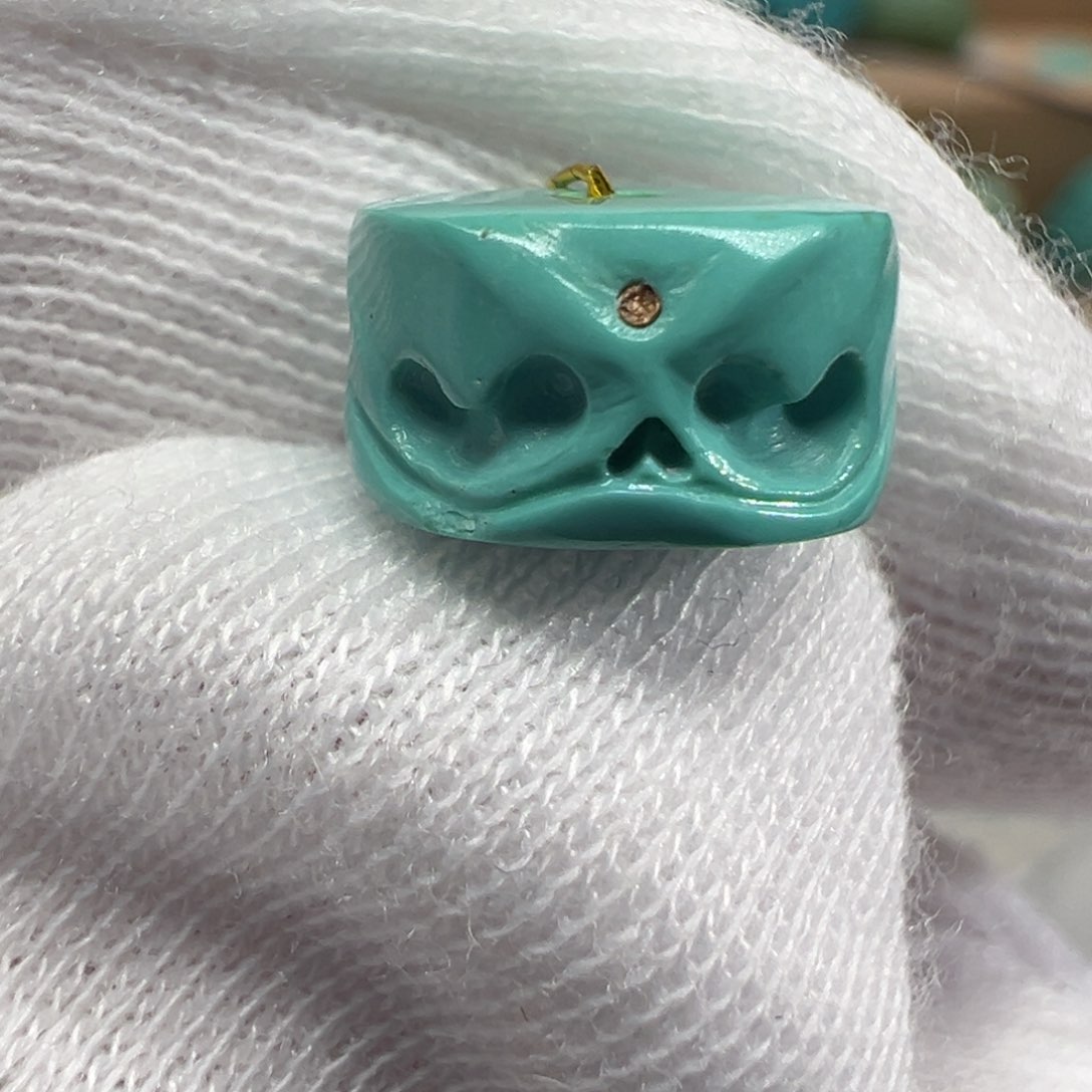 绿松石配饰未镶嵌