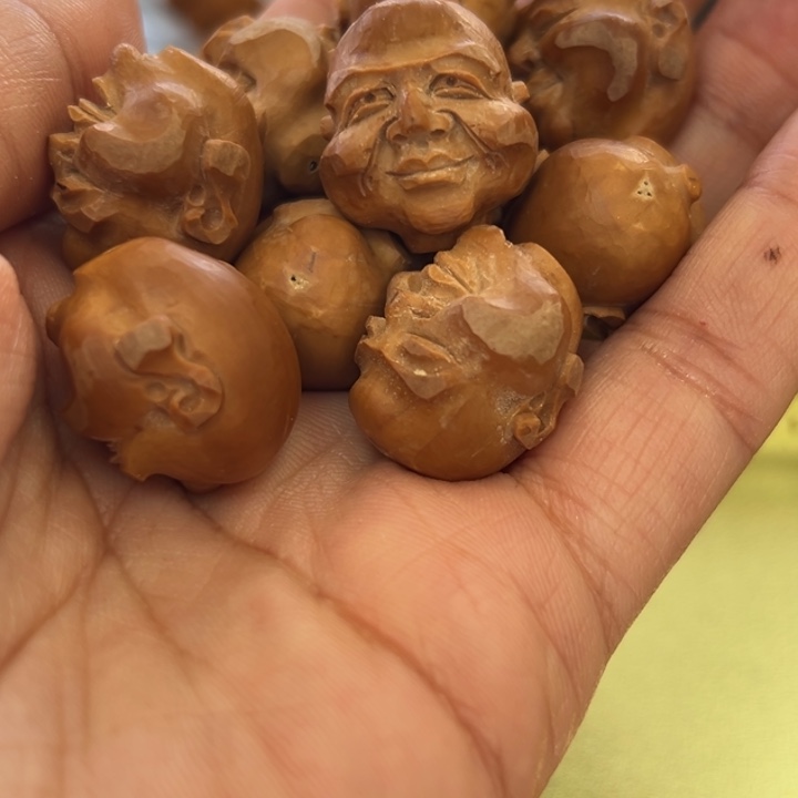 E***e手串/手链橄榄核十分开心