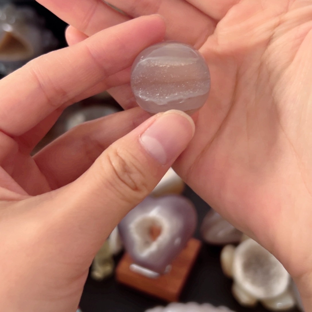 玛瑙/玉髓未镶嵌珠宝半成品特价不退