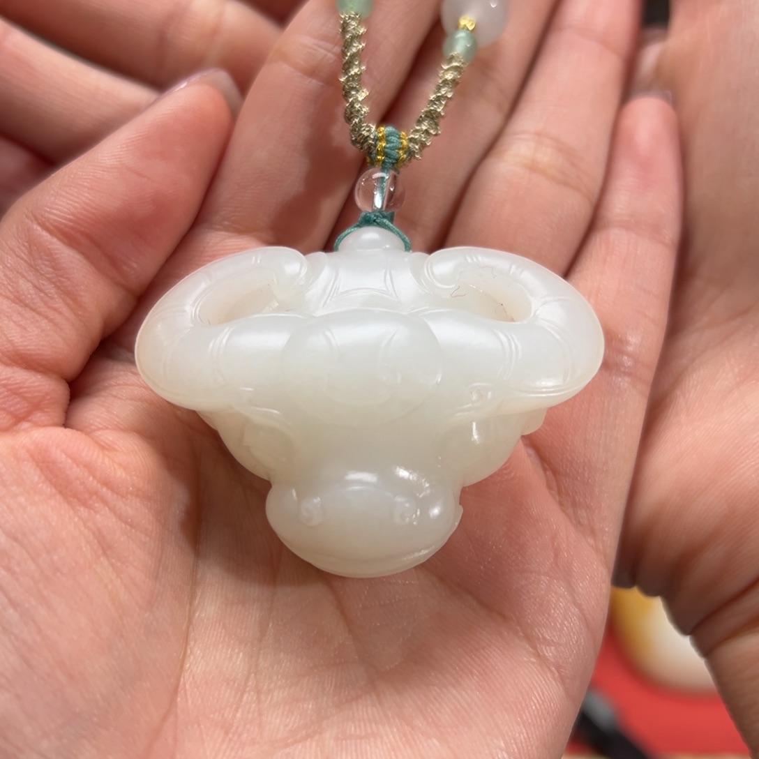 【闪购商品】和田玉挂件未镶嵌尽****e