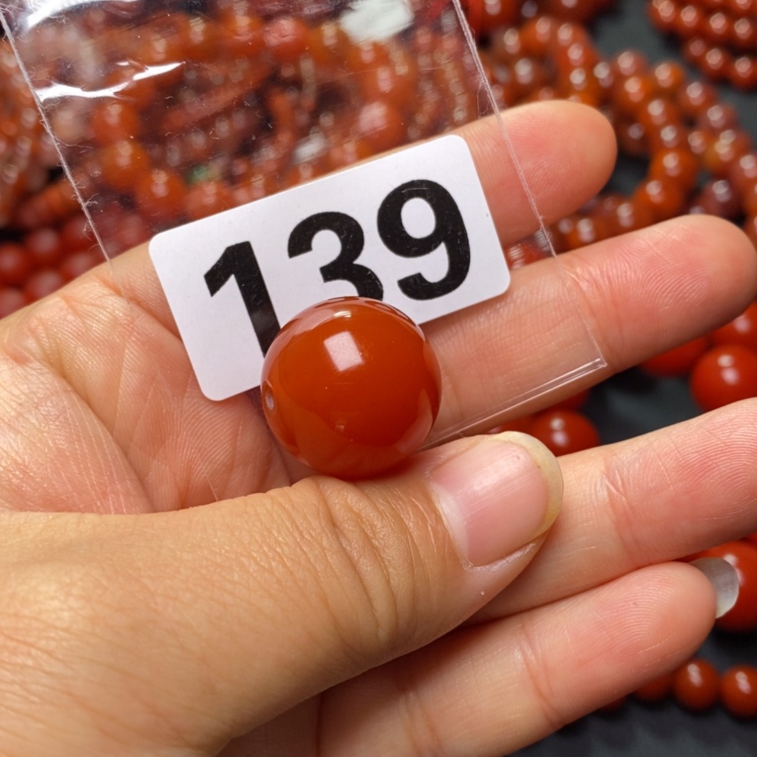 梧***桐南红玛瑙未镶嵌手链