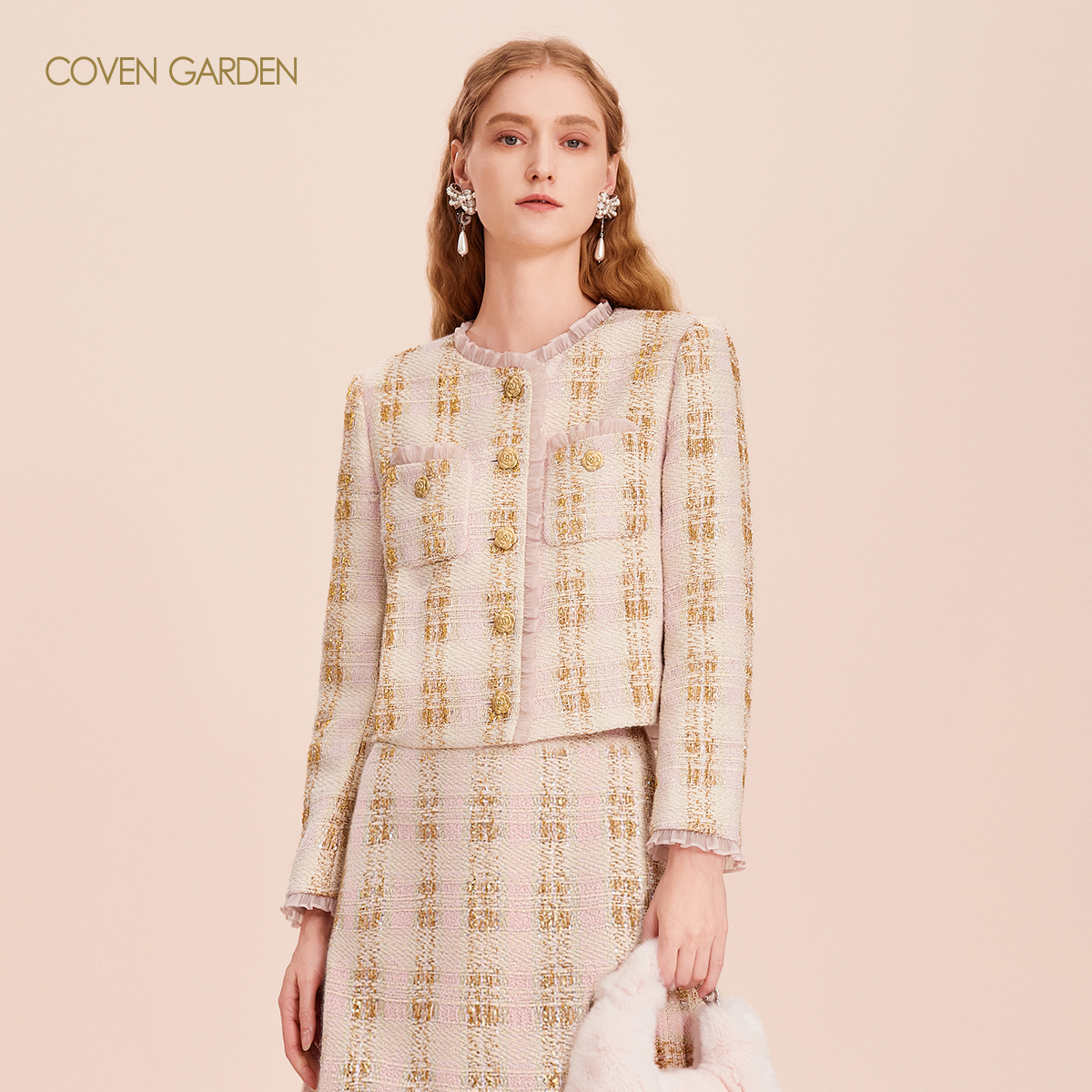 【媛媛女王专享】哥文花园金粉格花呢木耳边花朵纽扣外套CLC4041138