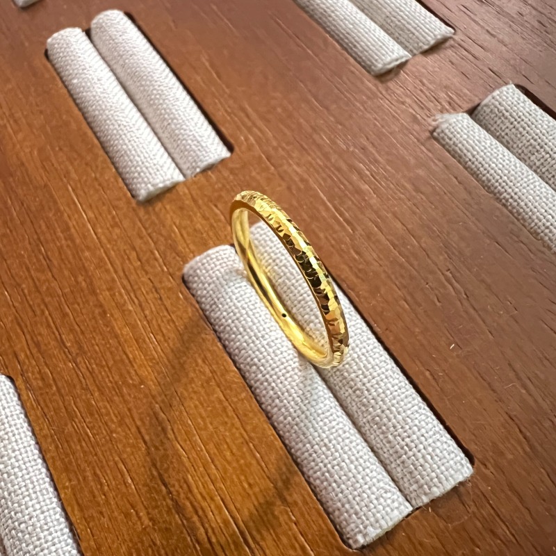 克重1.06 14号 圆筒碎冰冰戒指 足金999