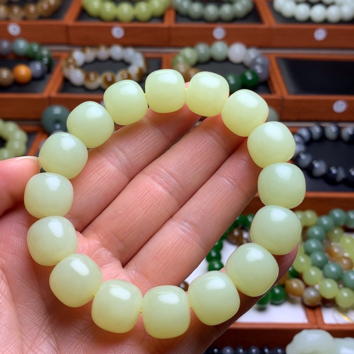 和田玉手串未镶嵌