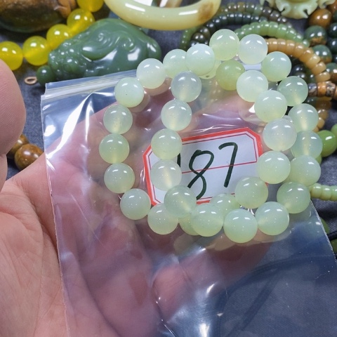 未镶嵌蛇纹石玉手链