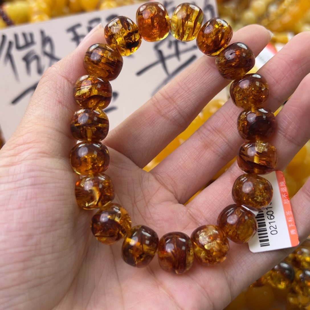 琥珀珠宝奇石未镶嵌